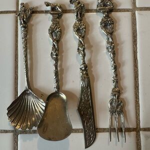 Ornate Silver Serving Utensil Set of 4 pieces